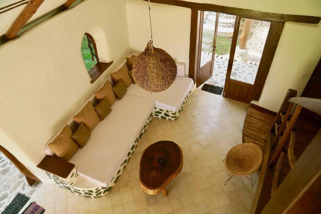 Beach-Front Sumbawa Surf House Lemonga Extérieur photo